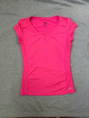 Active Women's Hot Pink V-Neck Short Sleeve Performance Tee